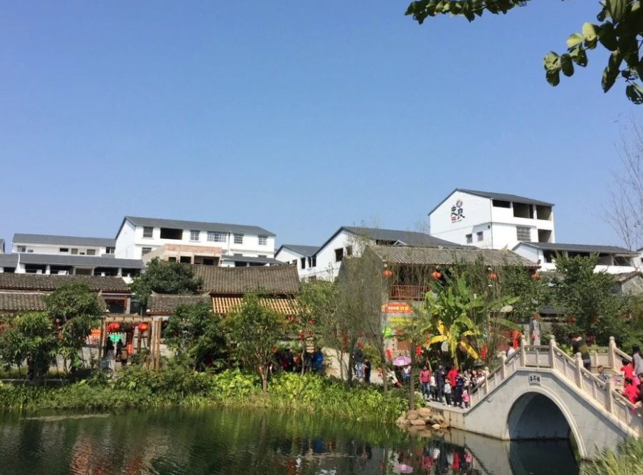 杭州擬推進(jìn)以縣城為重要載體的城鎮(zhèn)化建設(shè)，加快補(bǔ)齊環(huán)境衛(wèi)生等短板