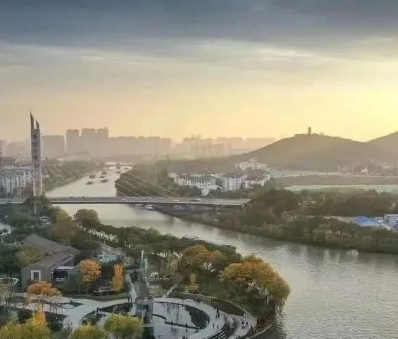 生態(tài)環(huán)境部負責人回應生態(tài)環(huán)保與推進美麗中國建設等熱點問題