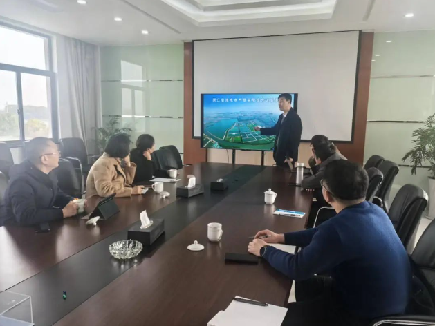 商達(dá)公用集團(tuán)執(zhí)行董事鄭展望一行赴浙江省淡水水產(chǎn)研究所綜合實(shí)驗(yàn)基地調(diào)研交流